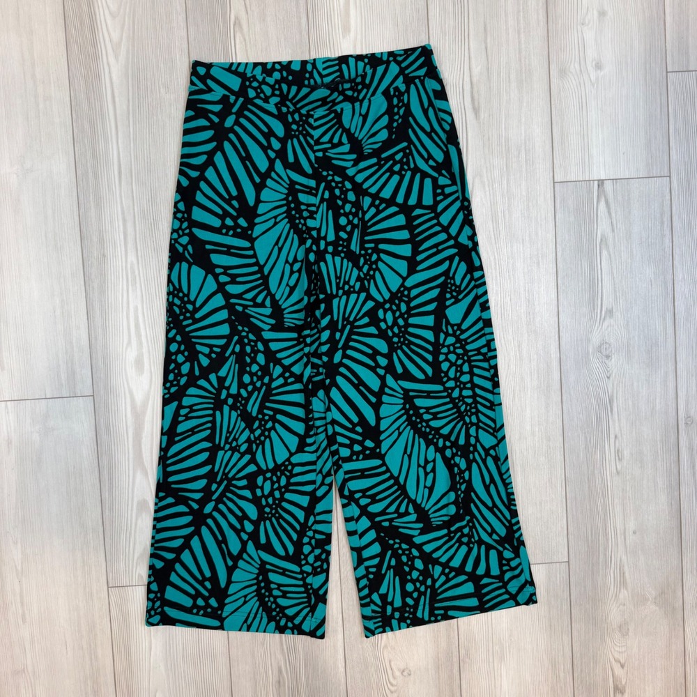 Chicos Travelers Teal Black Butterfly Wing Print Wide Leg Crop Pants Size 1 M